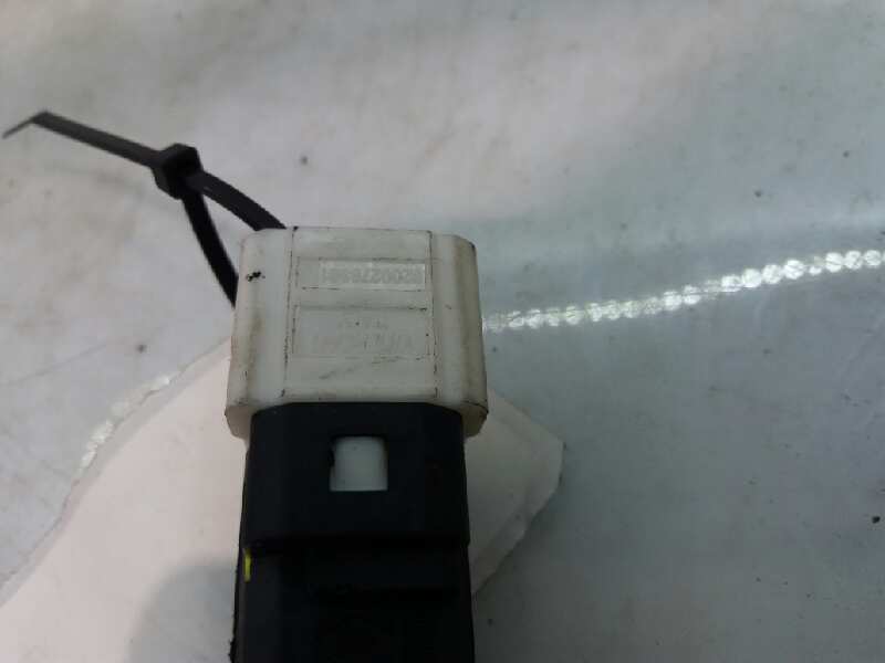 Sensor K9K T7 8200276361C de Renault Grand modus 2008-2014 86 CV con 115698 km - pieza usada