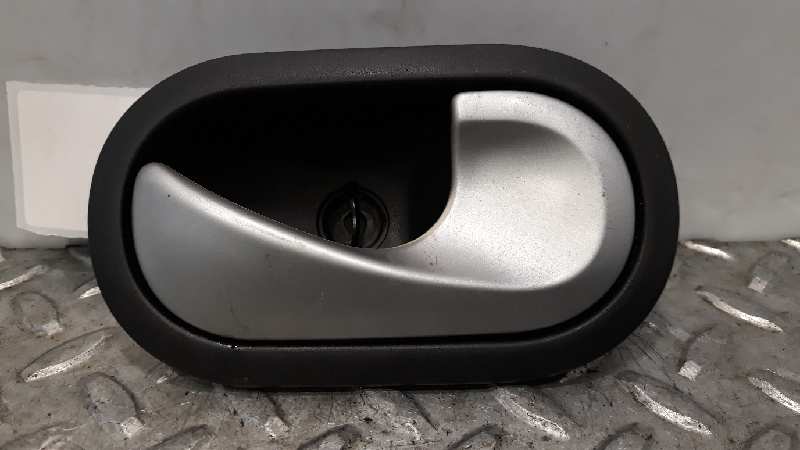 RENAULT Clio 3 generation (2005-2012) Andre indvendige dele 8200310580 23289217