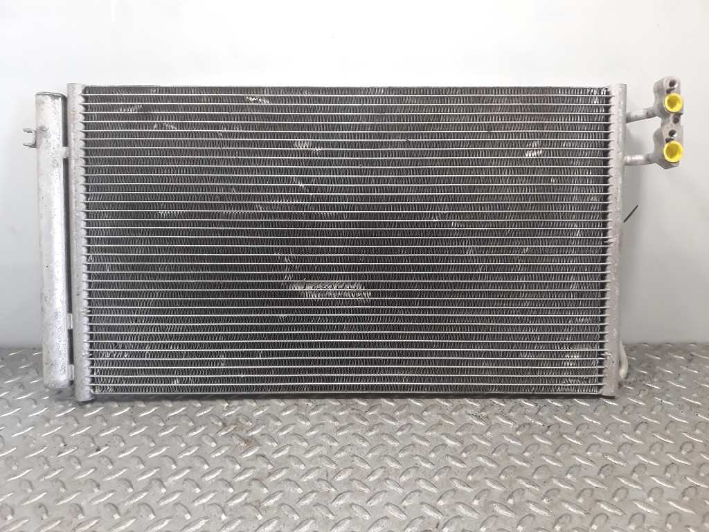 BMW 1 Series E81/E82/E87/E88 (2004-2013) Охлаждающий радиатор 64539229021 22845372