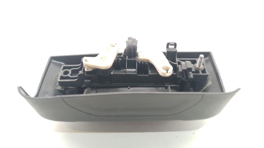 Maneta interior derecha BJFA,BJFB,YLF6,YLFA,YLFB,YLFS BK21V266B26AD de Ford Transit custom v362 autobús (f3) 2012-0 105 CV - pieza usada