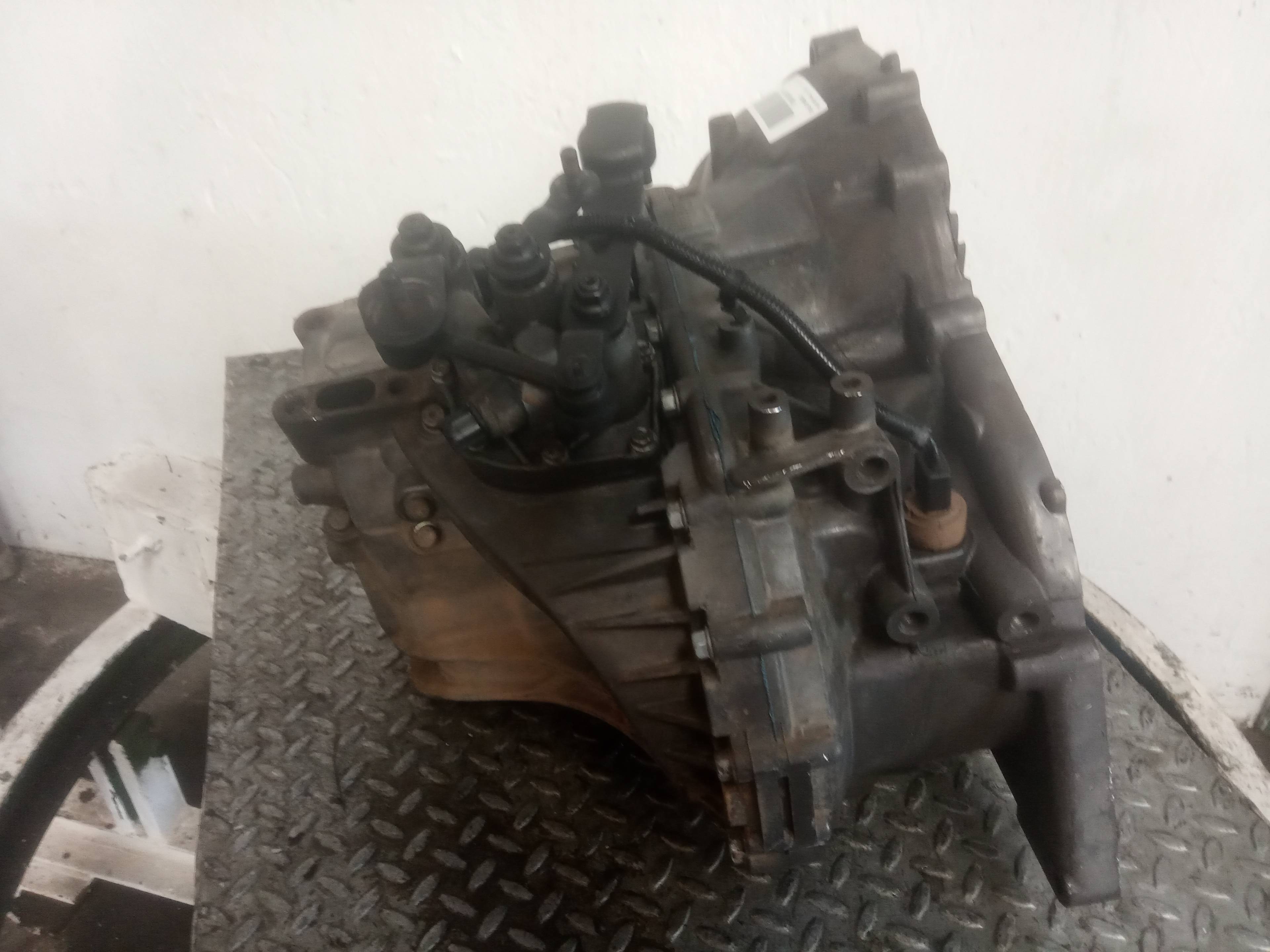 KIA Sportage 2 generation (2004-2010) Gearbox S714JE, S714JE, 070586 23696899