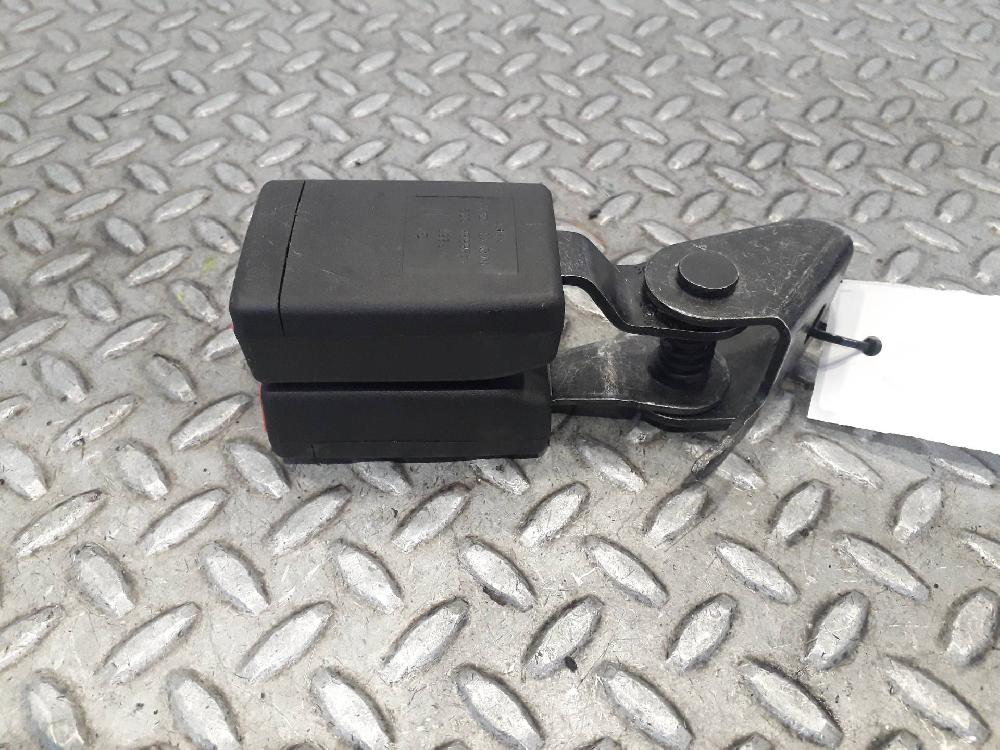 Enganche cinturón trasero central A20DTH 96KW 13267110 de Opel Insignia sports tourer 2008-2017 con 1 km - pieza usada