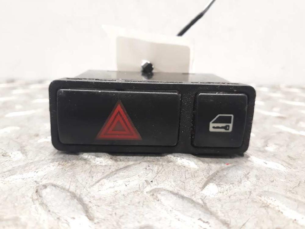 Warning 206S4 61318368920 de Bmw Serie 3 coupe (e46) 1999-2006 150 CV con 1 km