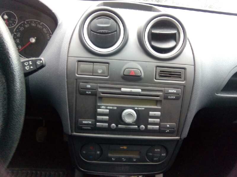 FORD Fiesta 5 generation (2001-2010) Front Left Fog Light 1209177 18619975