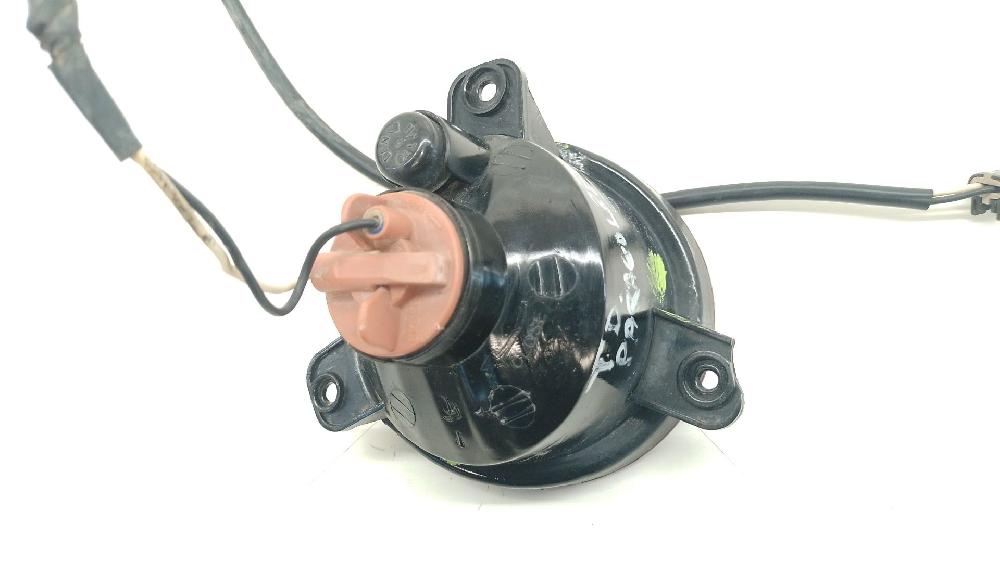 Piloto trasero derecho de paragolpes D20DT 8386231002 de Ssangyong Actyon sports i (qj) 2007-0 141 CV - pieza usada