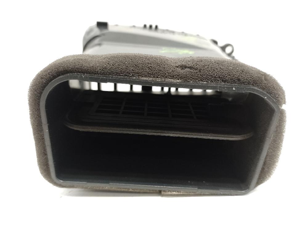 Rejilla aireadora D4FA 1G97410000 de Kia Rio ii (jb) 2005-2011 110 CV - pieza usada