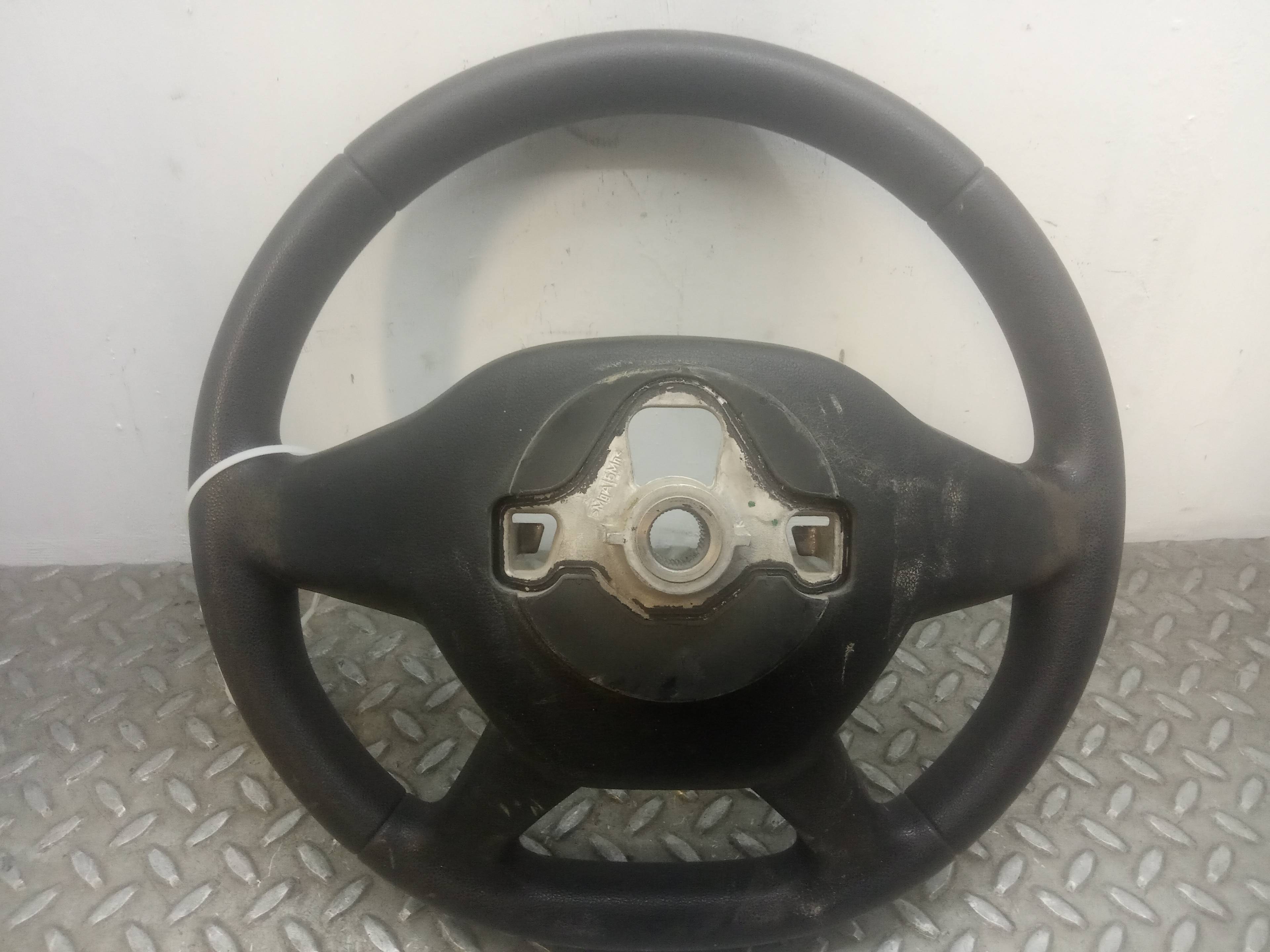 DACIA Duster 1 generation (2010-2017) Steering Wheel 484001085R, 484001085R 23351084