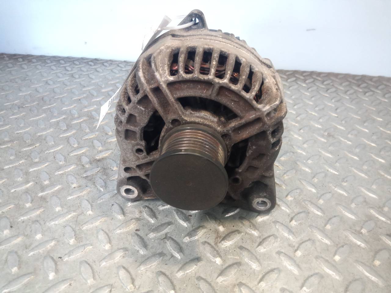 RENAULT Laguna 2 generation (2001-2007) Alternator 0124525076, 0124525076, 8200251006 23696507