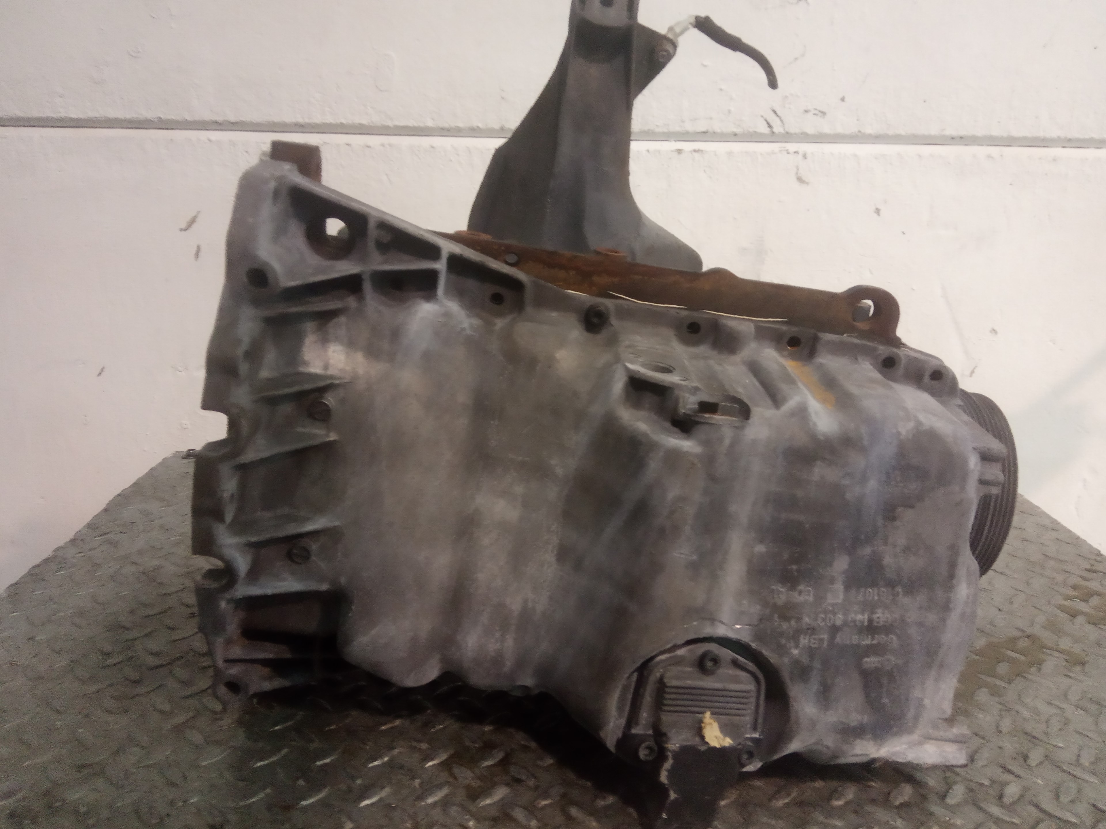 VOLKSWAGEN Passat B5 (1996-2005) Engine Block AJM,AJM 23319780