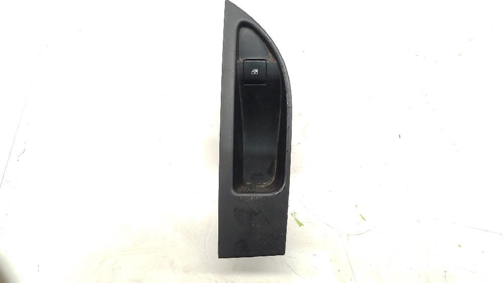Mando elevalunas trasero izquierdo A 16 XER,B 16 XER 13301888 de Opel Astra j (p10) 2009-2015 115 CV con 194671 km