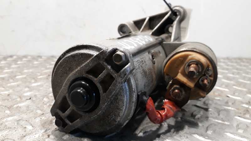 Démarreur F9Q B8 8200628419 de Renault Scénic ii (jm0/1_) 2003-2006 120 CV con 1 km - pieza usada