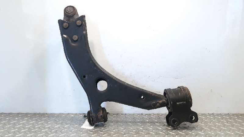 PEUGEOT Focus 2 generation (2004-2011) Front Left Arm 1570285 18723589