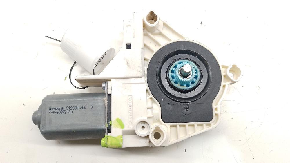 Motor elevalunas trasero derecho CDUC 8K0959801B de Audi A7 sportback (4ga, 4gf) 2010-2016 245 CV con 133483 km - pieza usada