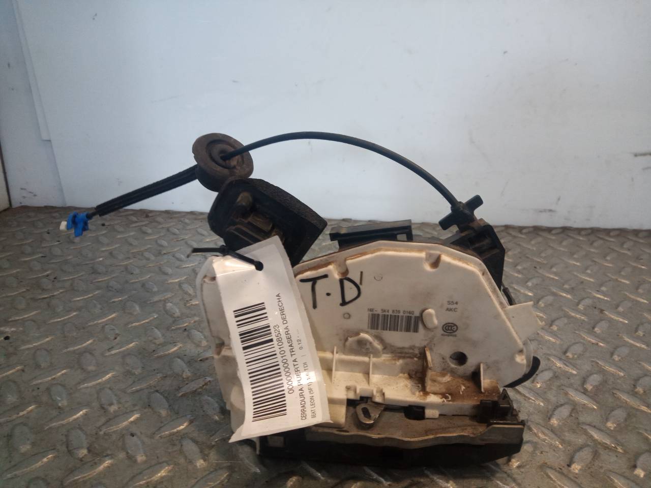 SEAT Leon 3 generation (2012-2020) Rear Right Door Lock 5K4839016Q 23351936