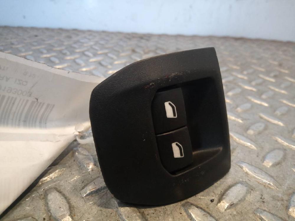 Mando elevalunas trasero izquierdo HM01 9674559377 de Citroen C-elysee (dd_) 2014-0 82 CV con 1 km