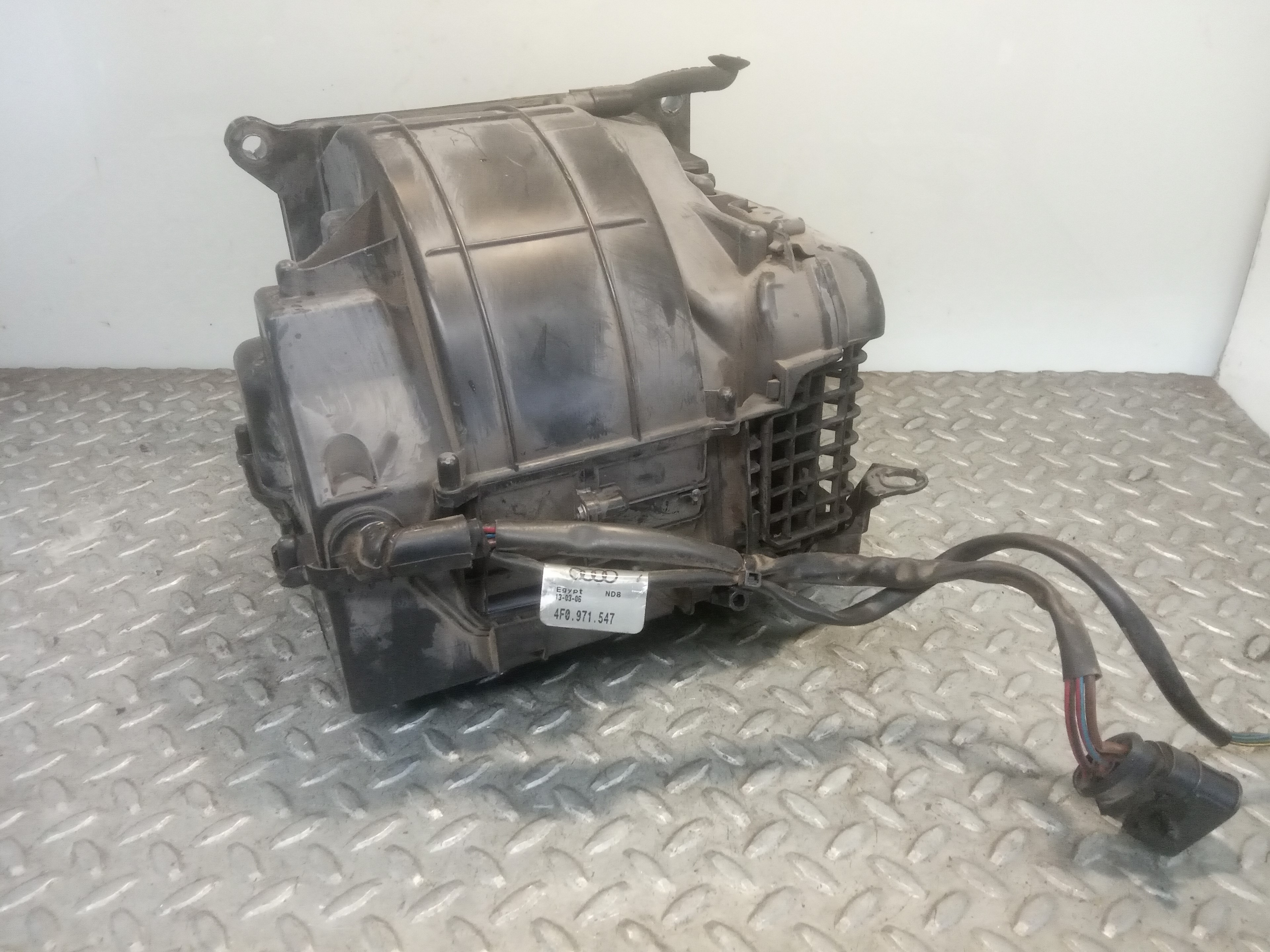 AUDI A6 C6/4F (2004-2011) Ventilateur de chauffage 4F0820155F, CZ1172002809 23694914