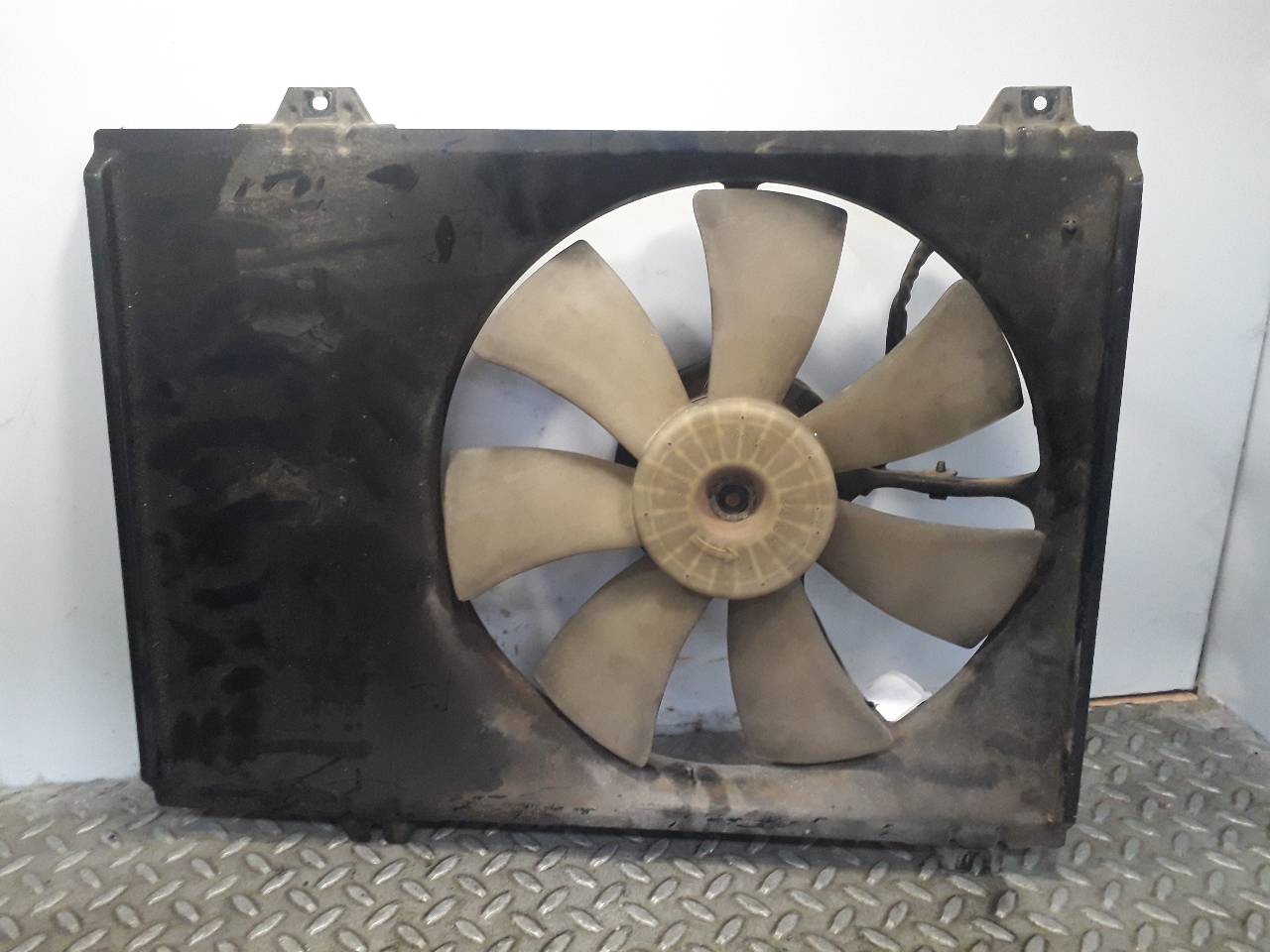 SUZUKI Liana 1 generation (2001-2008) Difūzoriaus ventiliatorius 1680004761 23360698