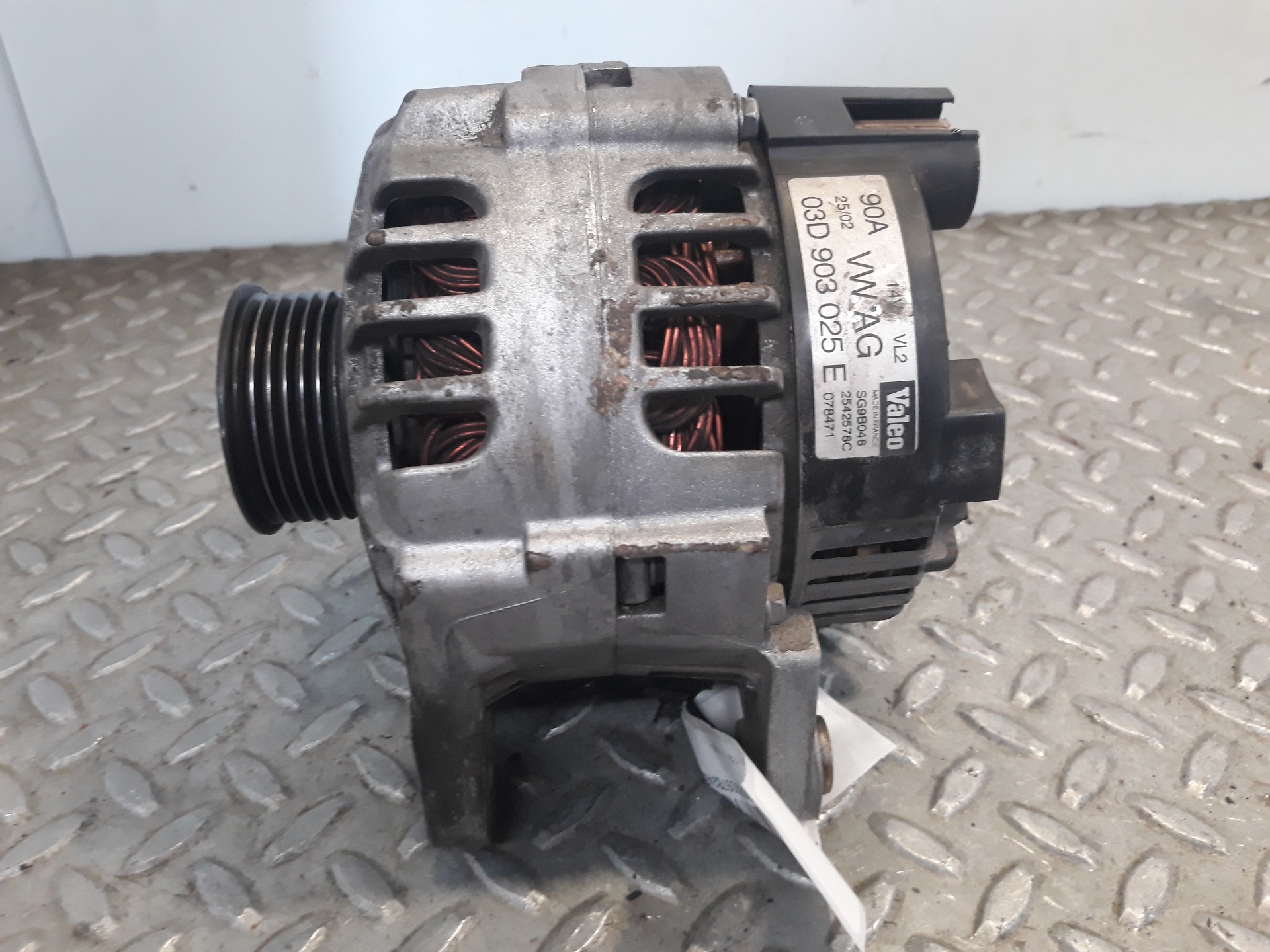 SEAT Cordoba 2 generation (1999-2009) Alternator 03D903025E, 03D903025E, SG9B048 23327878