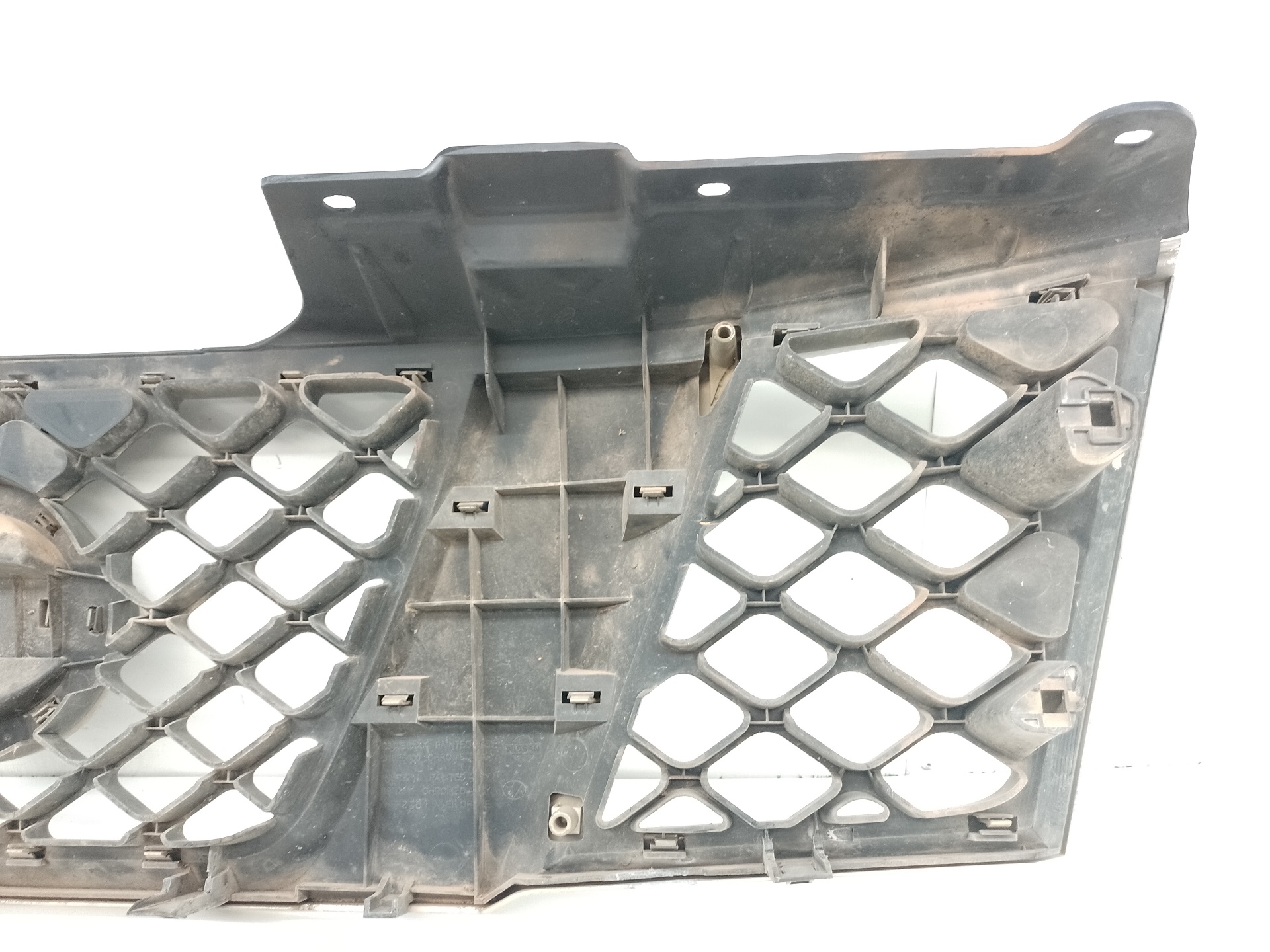 CHEVROLET Radiator Grille 62310EB400 25349738