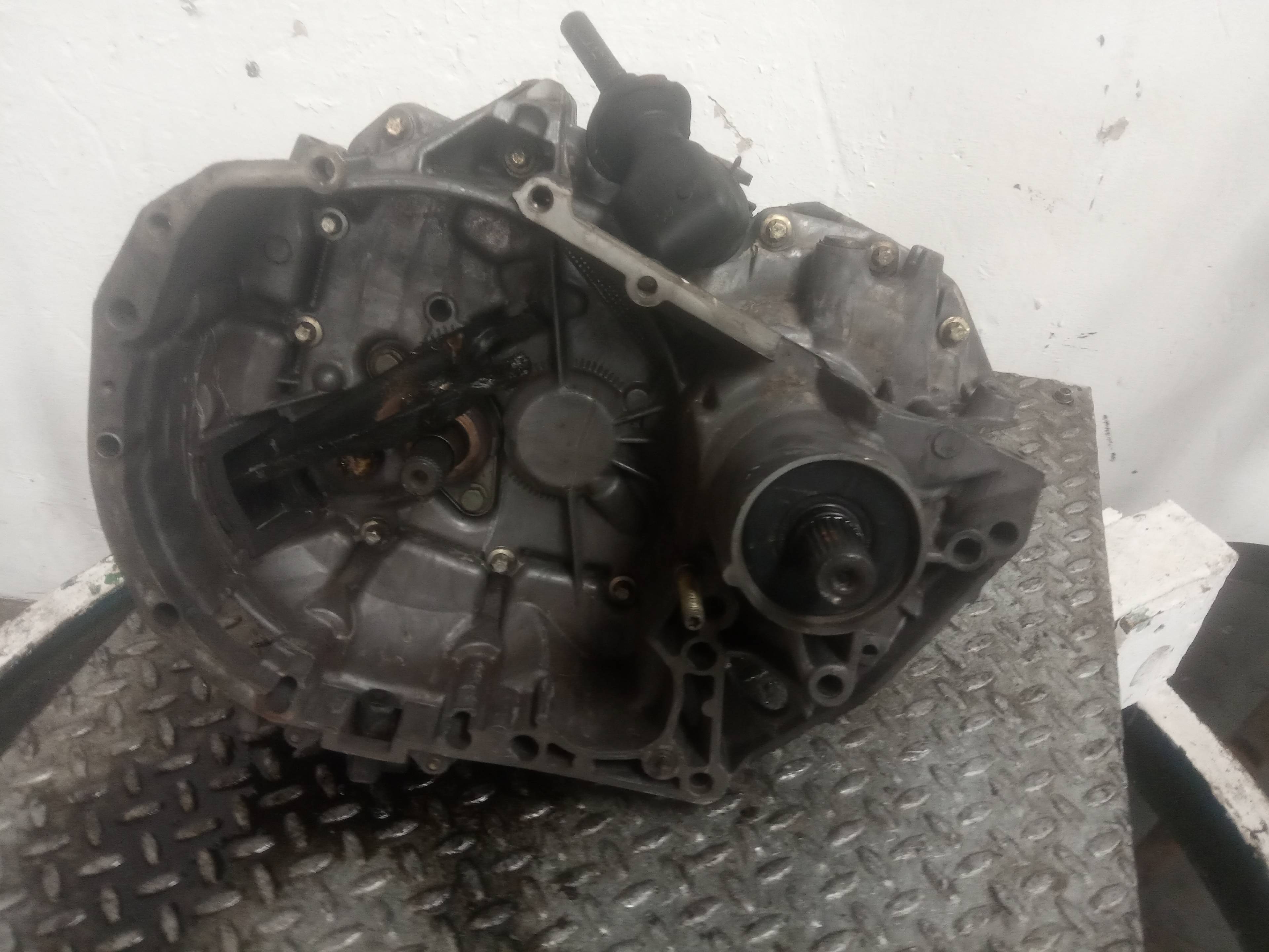 RENAULT Clio 3 generation (2005-2012) Gearbox JC5128, JC5128, C079636 23350806