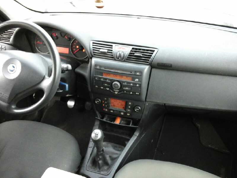 FIAT Stilo 1 generation (2001-2010) Топливный насос высокого давления 0445010007 23689204