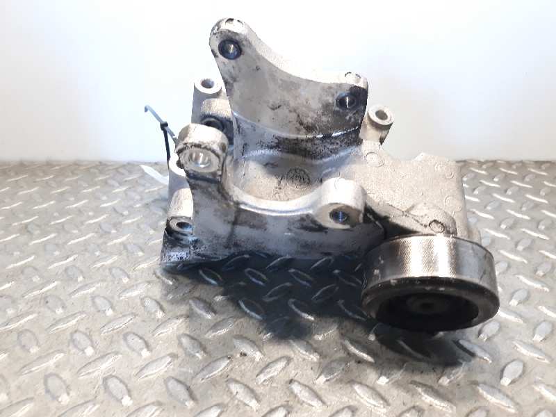 Soporte alternador D4EA de Hyundai Santa fe (sm) 2000-2006 125 CV con 1 km - pieza usada