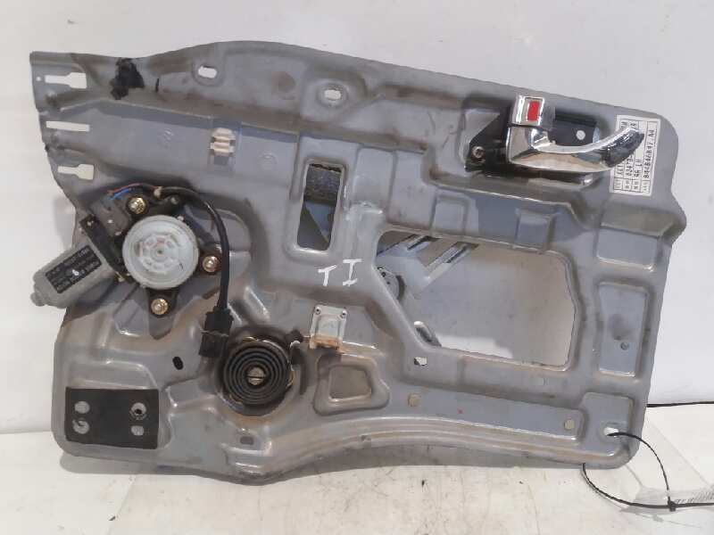 Elevalunas trasero izquierdo D4EA 82,5KW 9881026200 de Hyundai Santa fé i (sm) 2001-2006 113 CV con 1 km
