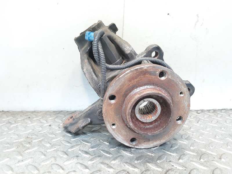 PEUGEOT 208 Peugeot 208 (2012-2015) Front Right Wheel Hub 1607557580 23280667