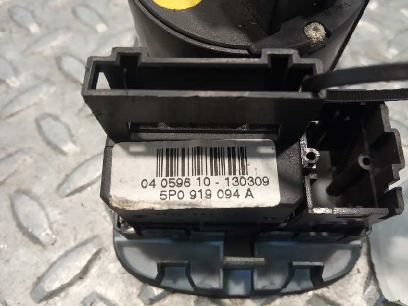 SEAT Leon 2 generation (2005-2012) Headlight Switch Control Unit 5P0919094A 18589948