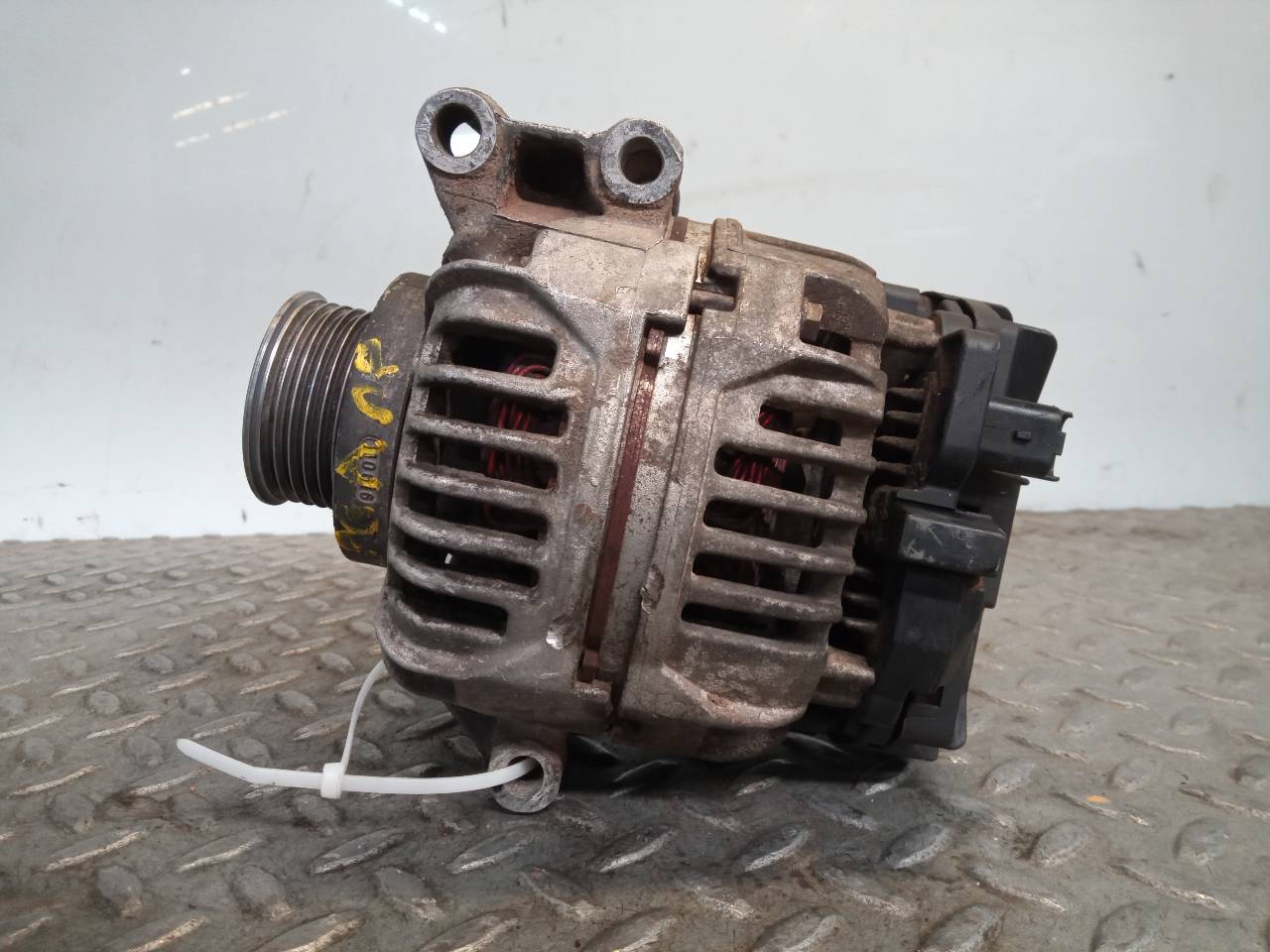 VAUXHALL Kangoo 1 generation (1998-2009) Alternator 0124325031, 7700434899 23362423