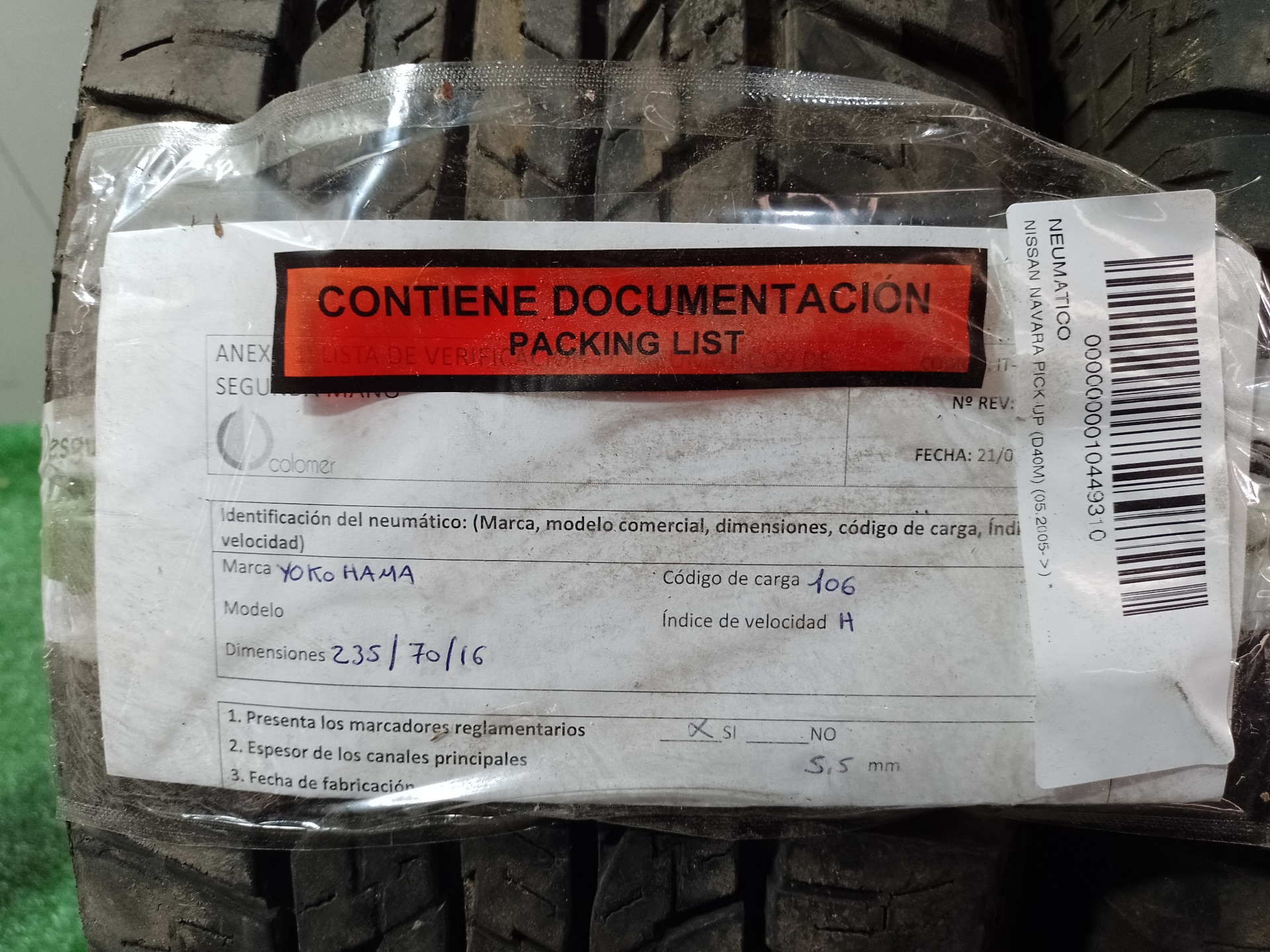 NISSAN NP300 1 generation (2008-2015) Tire 25425007