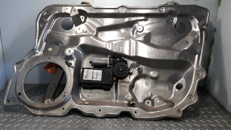 AUDI A8 D3/4E (2002-2010) Främre höger dörrfönsterhiss 4E0837462B 23686964