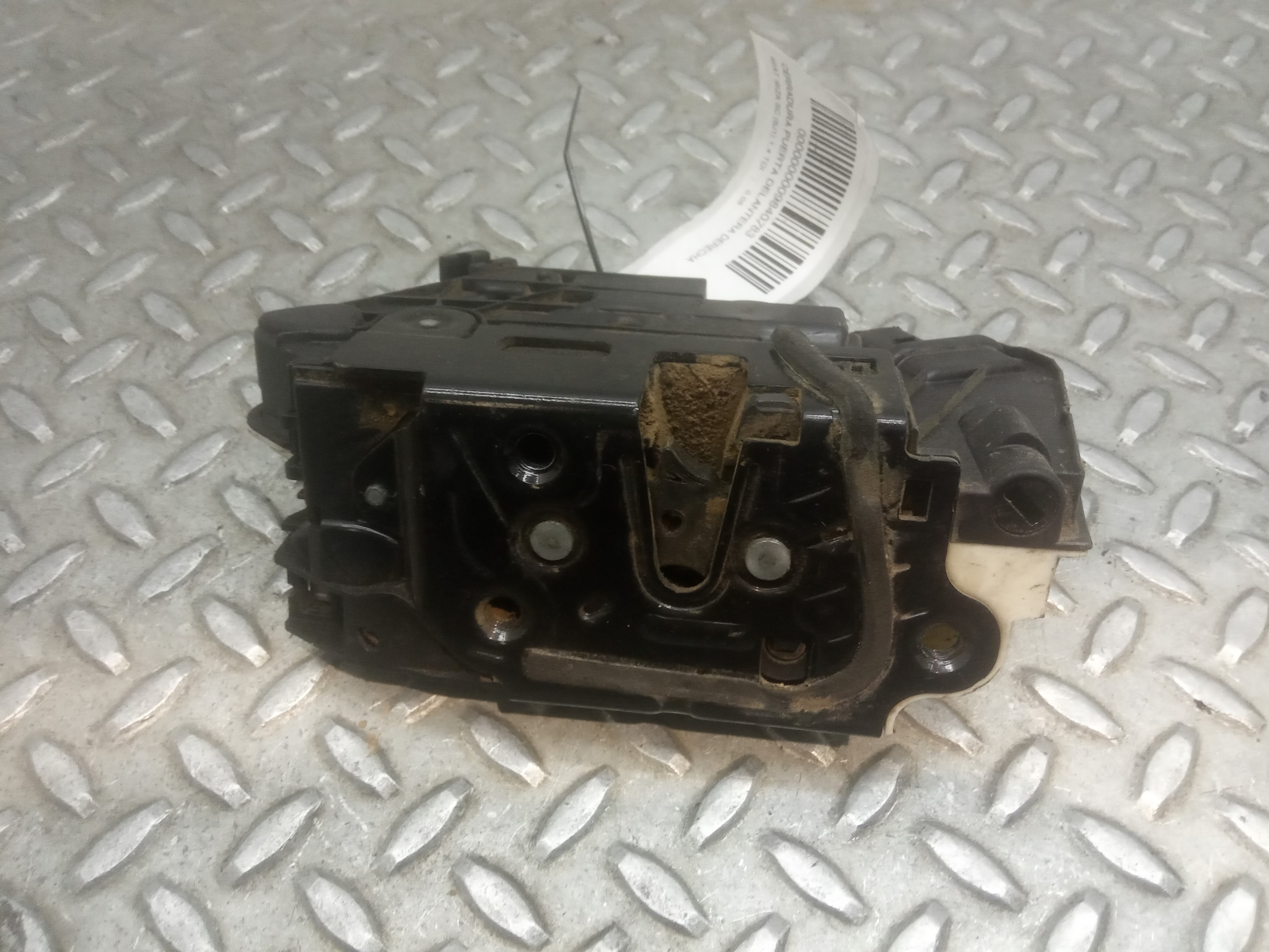 SEAT Ibiza 4 generation (2008-2017) Front Right Door Lock 5N1837016C 23330847