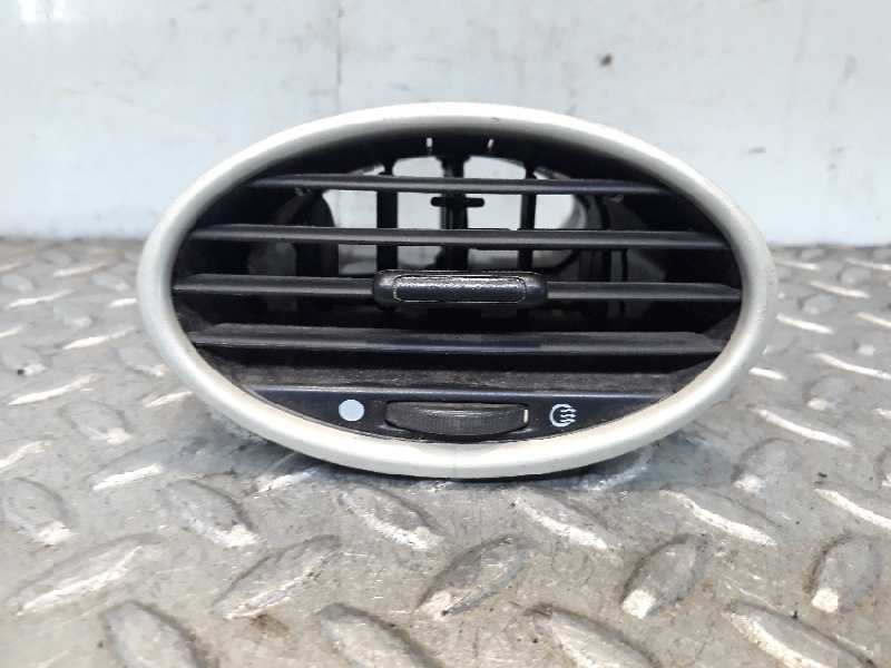 FORD Focus 2 generation (2004-2011) Dashboard Air Vents 24765287
