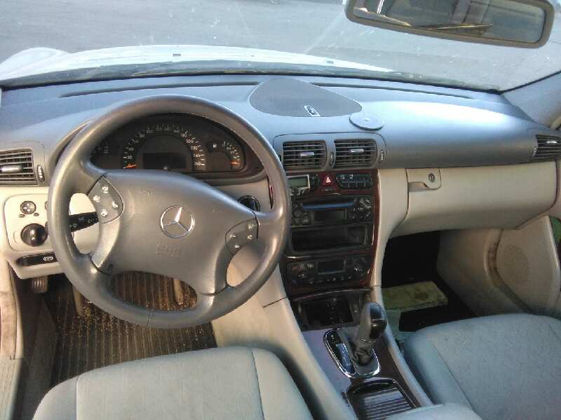 MERCEDES-BENZ C-Class W203/S203/CL203 (2000-2008) Front Left Seatbelt 24098363