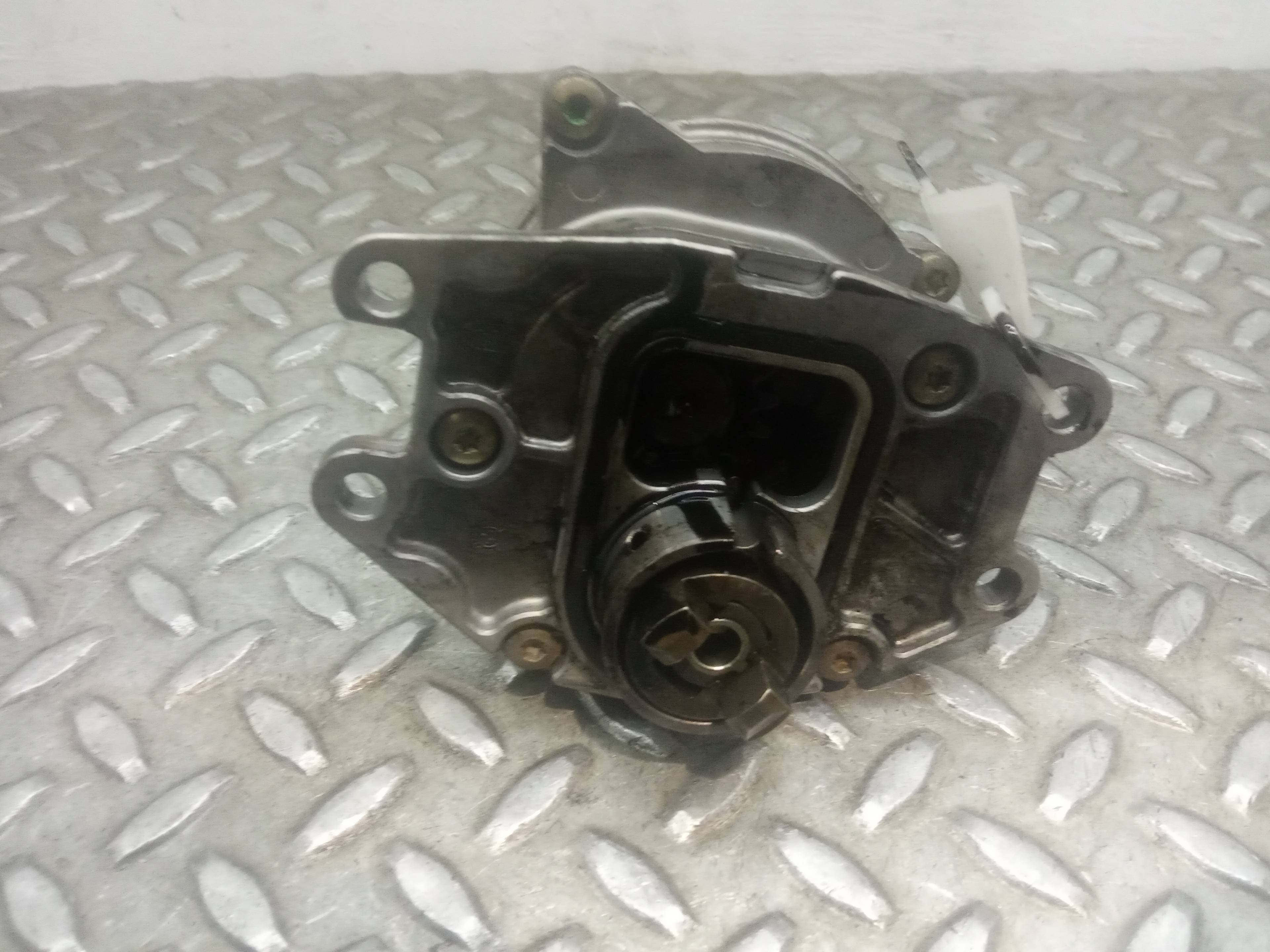 OPEL Omega B (1994-2003) Vakuumpump 24402638,24402638 26580428