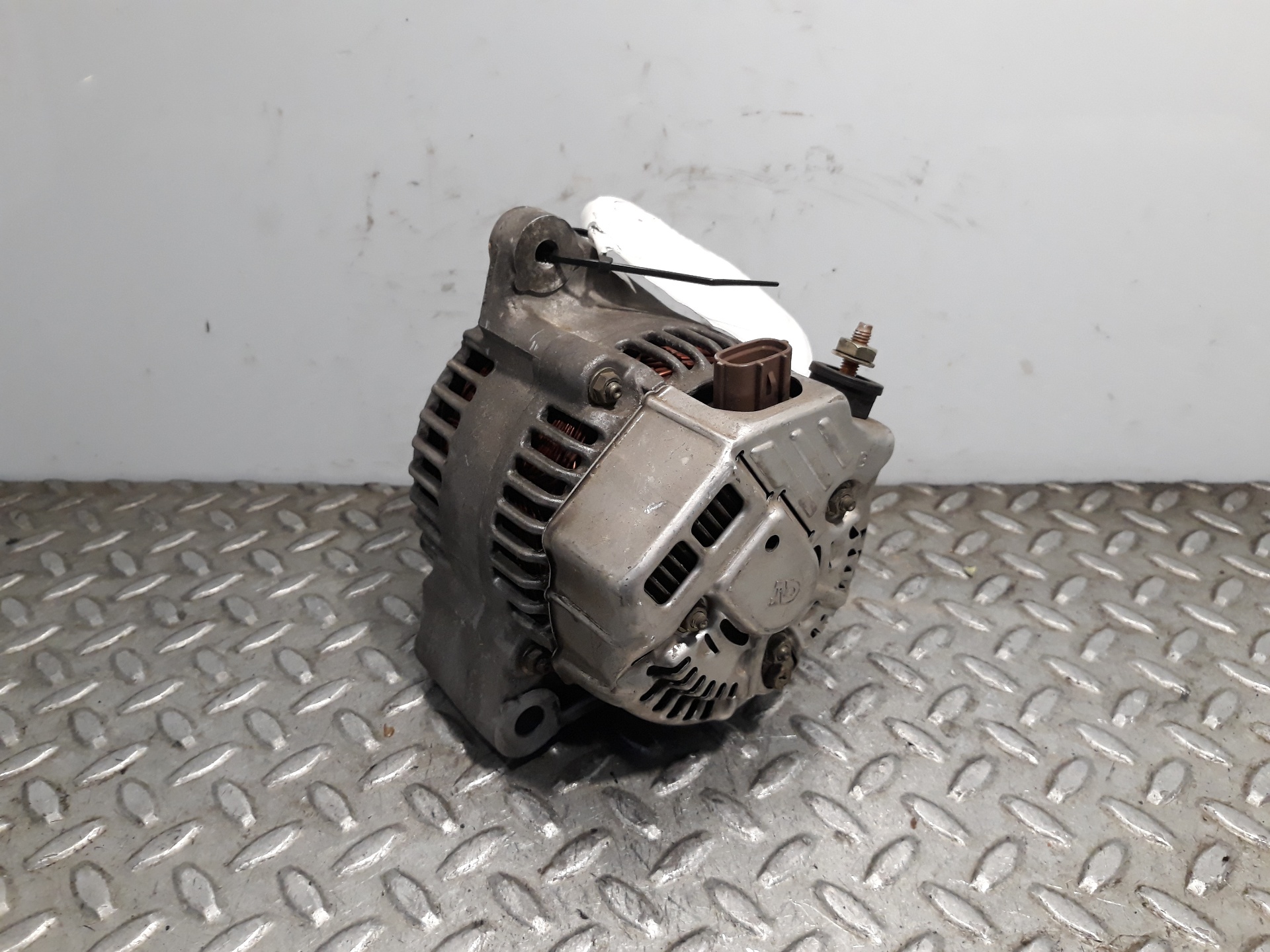 CHEVROLET Alternator YLE102330, TN1022111471 23688754