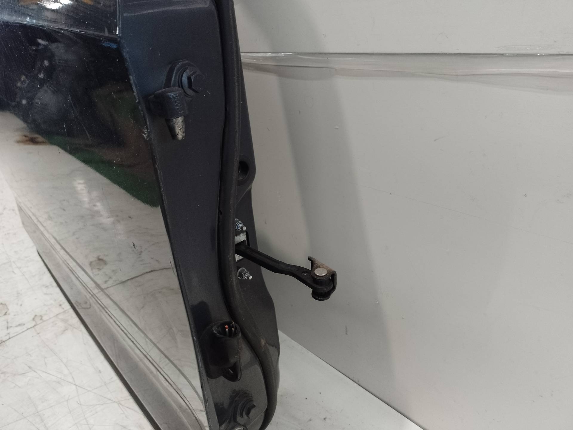 FORD C-Max 1 generation (2003-2010) Front Right Door 1712678 25413786