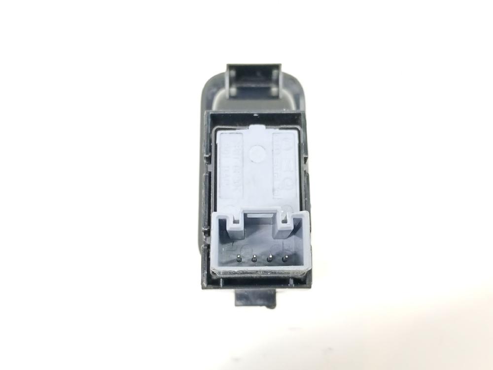 Mando elevalunas trasero derecho CUSA,CYZB 6R0857255 de Volkswagen Polo v (6r1, 6c1) 2011-2014 75 CV con 163618 km - pieza usada