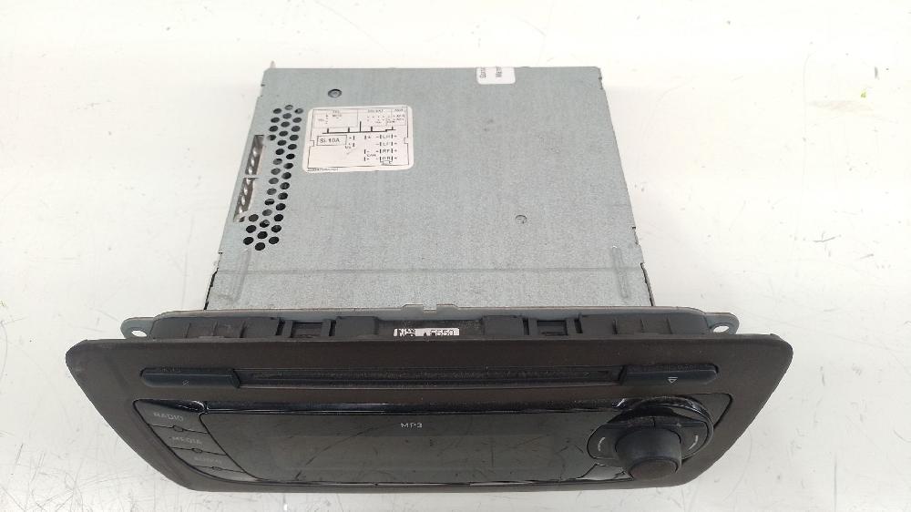 Sistema audio / radio cd CAY 6J1035153G de Seat Ibiza iv (6j5, 6p1) 2008-2010 105 CV con 211479 km - pieza usada