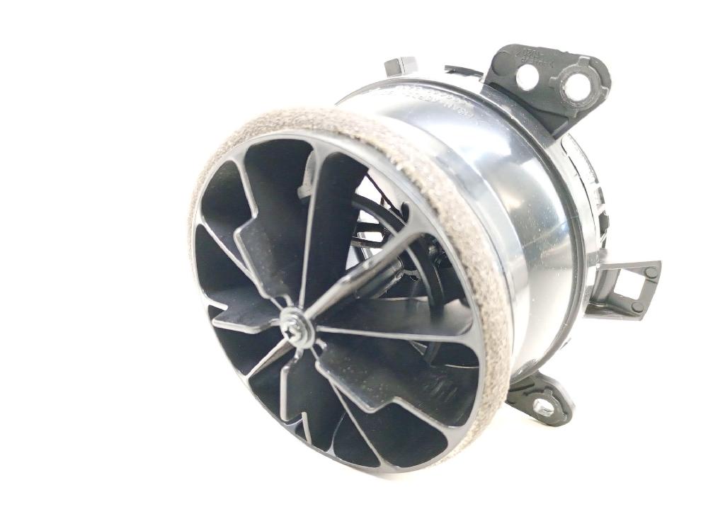 Aireador izquierdo 2ZR-FXE 5556862280 de Toyota Auris (_e15_) 2007-2012 136 CV con 130199 km - pieza usada