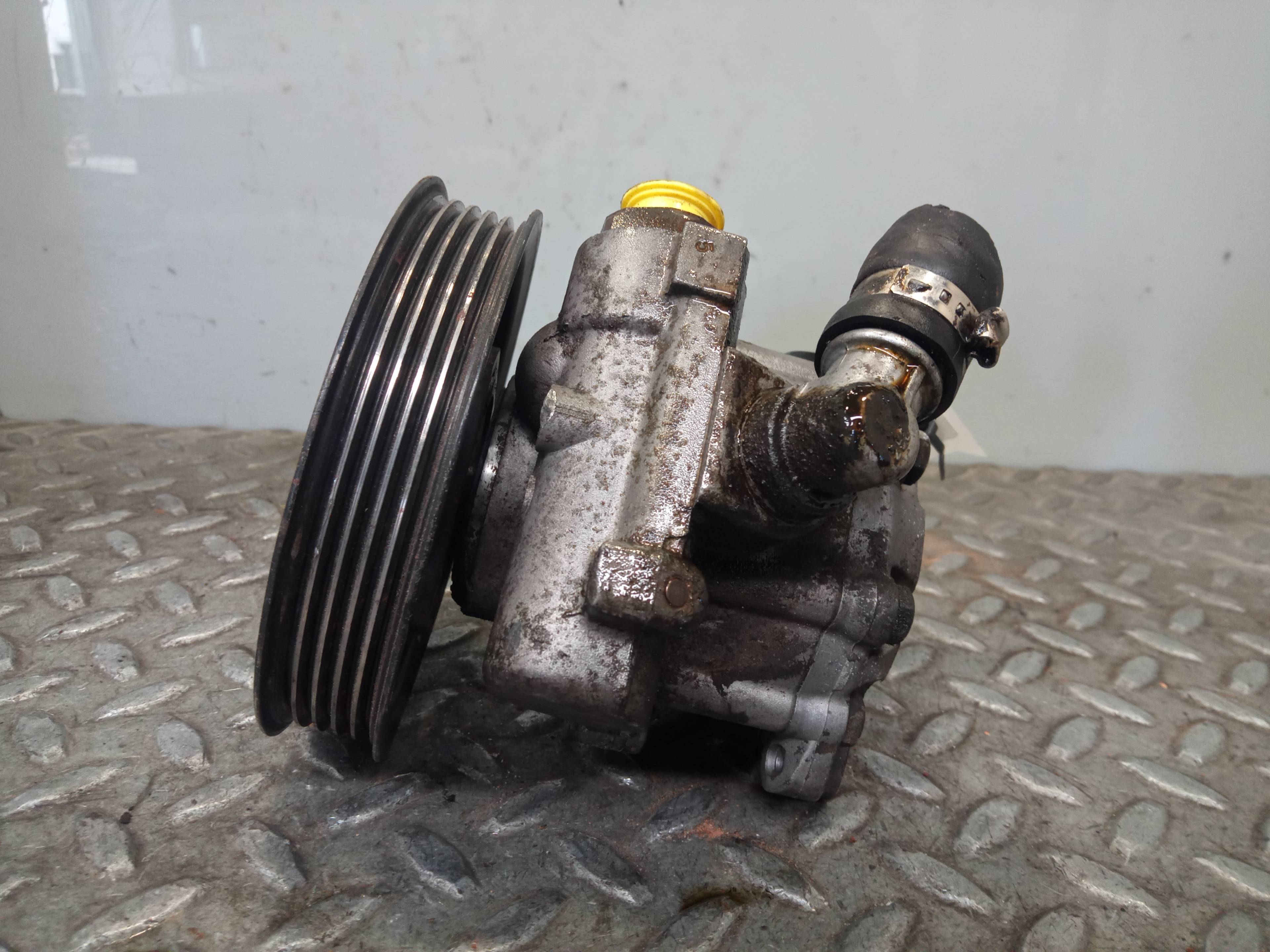 HONDA A4 B5/8D (1994-2001) Power Steering Pump 8D0145155Q, 7691955185 23374484