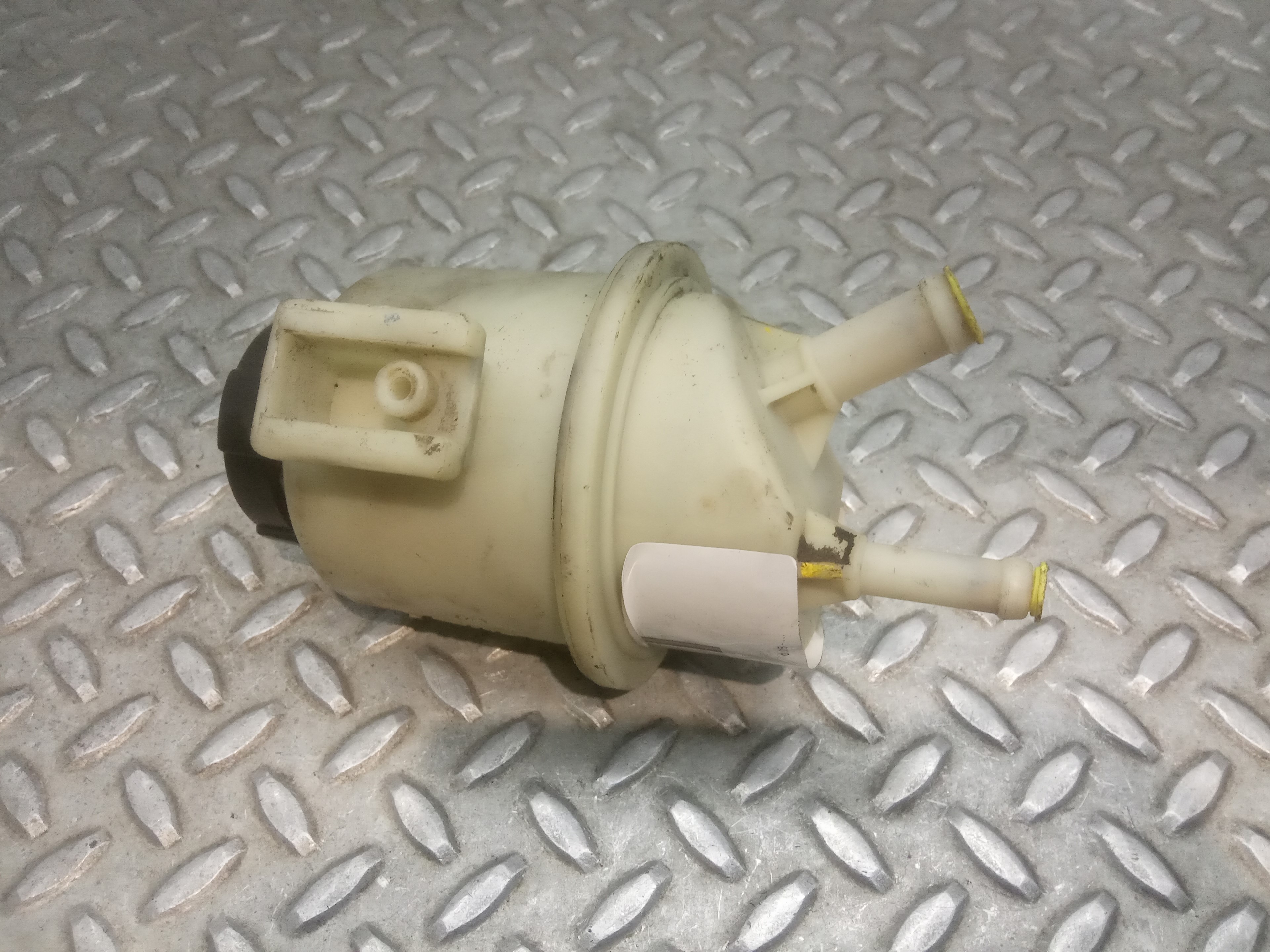 NISSAN Pathfinder R51 (2004-2014) Power Steering Pump Tank 23692178