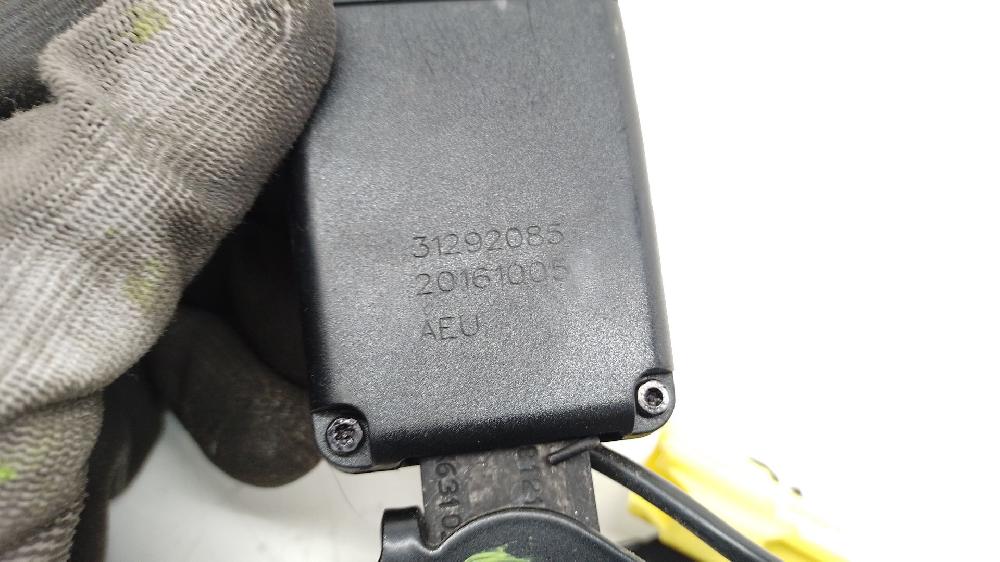 Enganche cinturón trasero derecho D 4204 T13,D 4204 T8 31292085 de Volvo V40 cross country (526) 2012-2015 120 CV con 194182 km - pieza usada