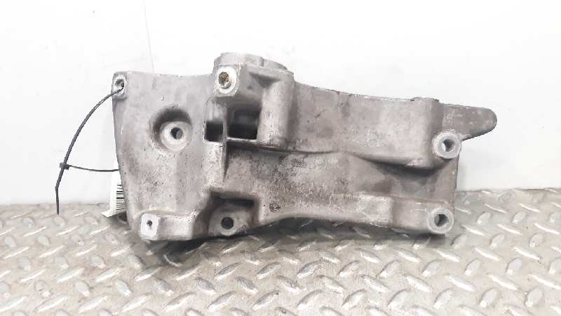 AUDI A2 8Z (1999-2005) Support d'alternateur 036145169G 23299373