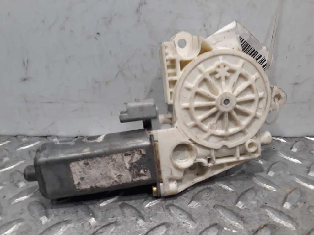 Motor elevalunas delantero derecho 0130822021 de Peugeot 307 (s1) 2001-2005 107 CV con 1 km - pieza usada