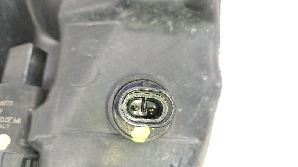 Depósito limpia A 16 XER,B 16 XER 13260579 de Opel Astra j (p10) 2009-2015 115 CV con 194671 km - pieza usada