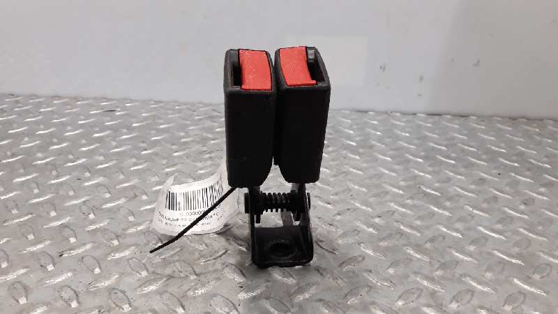 Enganche cinturón trasero central A20DTH 13267110 de Opel Insignia a sedán (g09) 2008-2017 160 CV con 1 km
