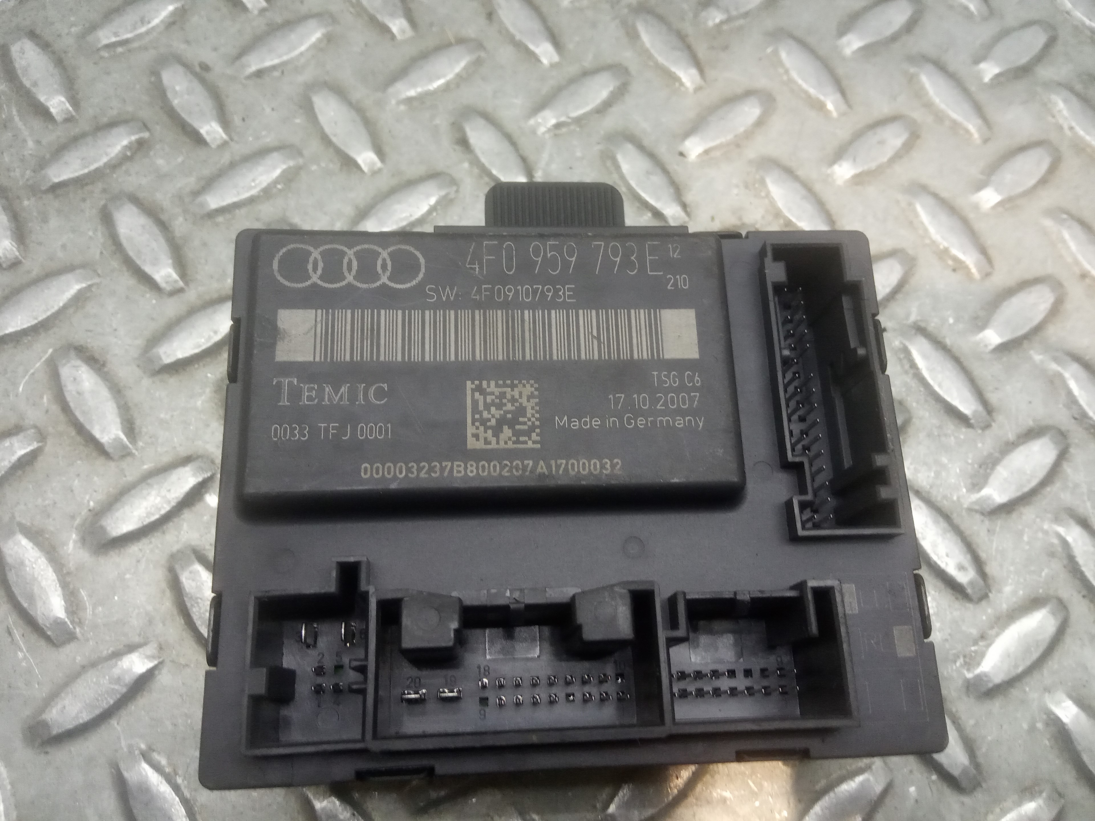 AUDI A6 C6/4F (2004-2011) cita detaļa 4F0959793E,4F0910793E 25982810