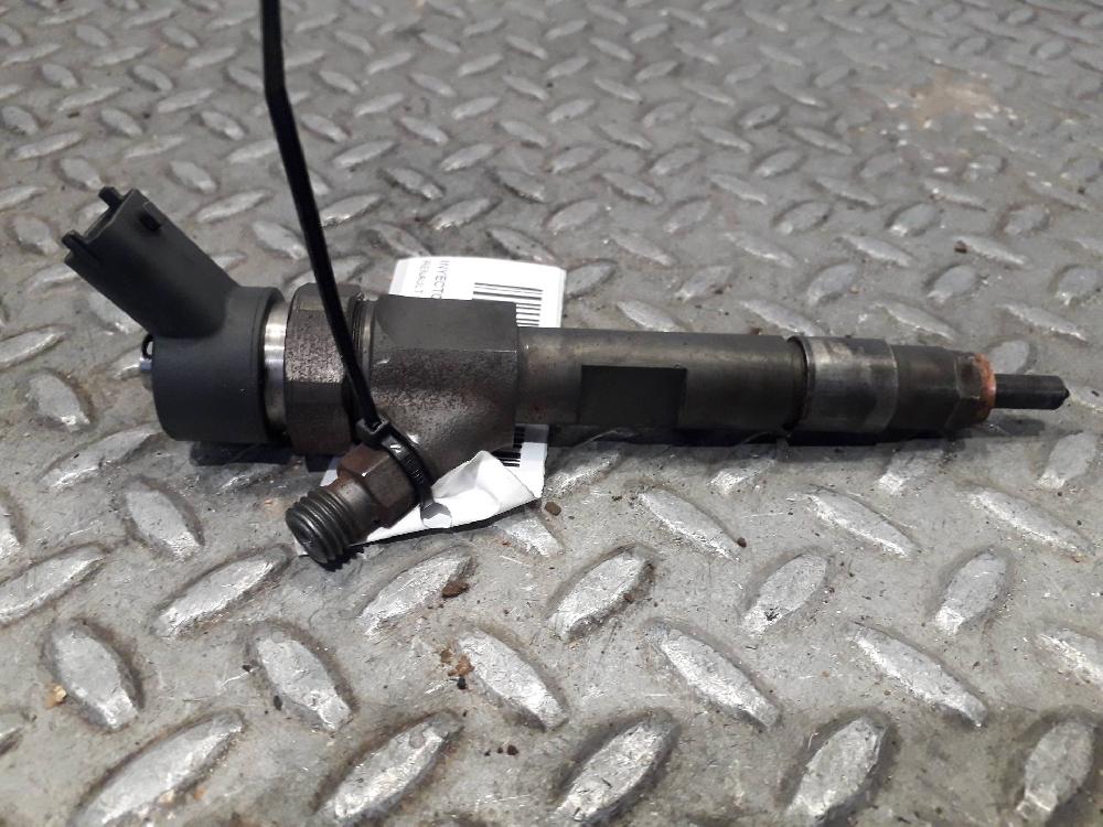 Inyector F9Q K7 7700111014 de Renault Scénic i monospace (ja0/1_, fa0_) 1999-2003 102 CV con 1 km - pieza usada